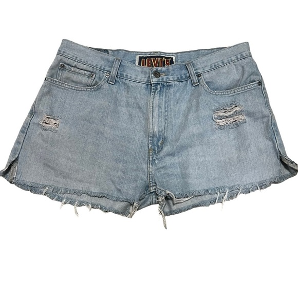 Levi’s 527 Cutoff Jean Shorts Light Wash Frayed Size 34 Denim Festival High Rise - Picture 1 of 5